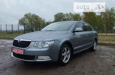 Лифтбек Skoda Superb 2009 в Ковеле