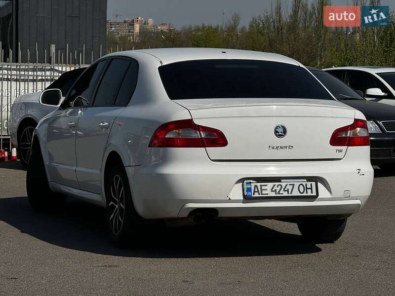 Лифтбек Skoda Superb 2011 в Кривом Роге