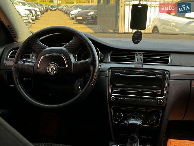 Лифтбек Skoda Superb 2011 в Кривом Роге