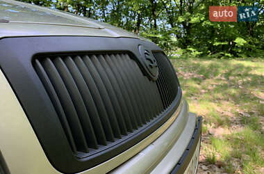 Лифтбек Skoda Superb 2005 в 