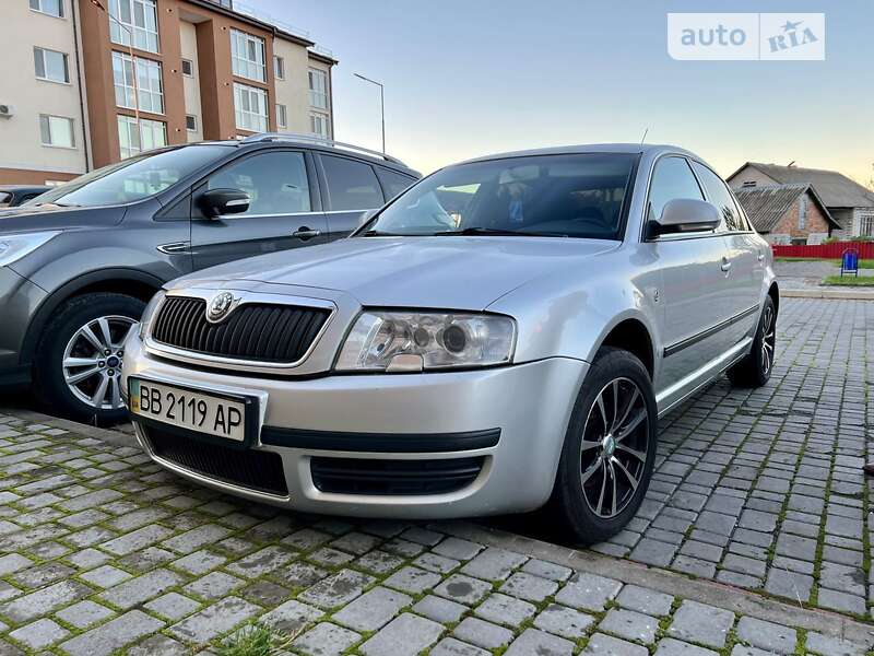 Ліфтбек Skoda Superb 2006 в Острозі