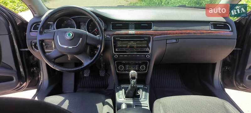 Лифтбек Skoda Superb 2011 в Кривом Роге