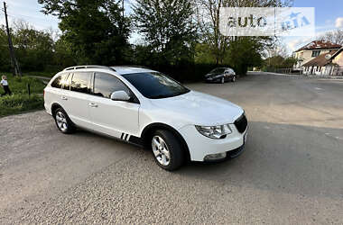 Универсал Skoda Superb 2011 в Коломые