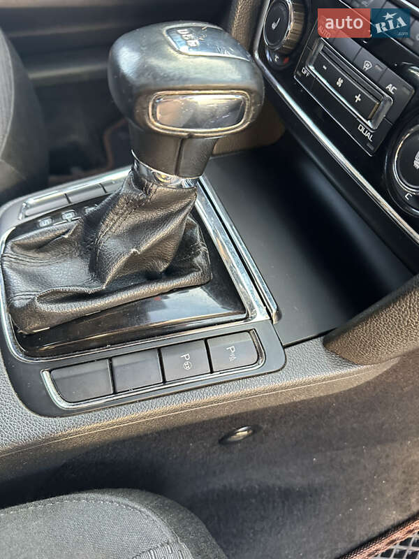 Универсал Skoda Superb 2010 в Житомире