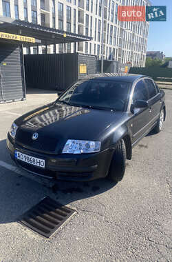 Лифтбек Skoda Superb 2005 в Ужгороде