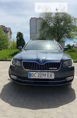 Універсал Skoda Superb 2015 в Львові