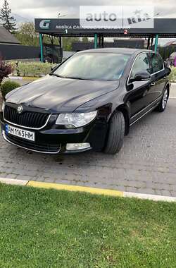 Лифтбек Skoda Superb 2009 в Коростене