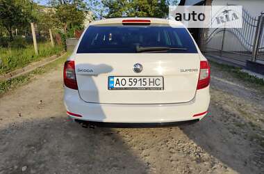 Універсал Skoda Superb 2013 в Тячеві