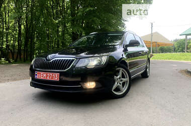 Універсал Skoda Superb 2014 в Львові