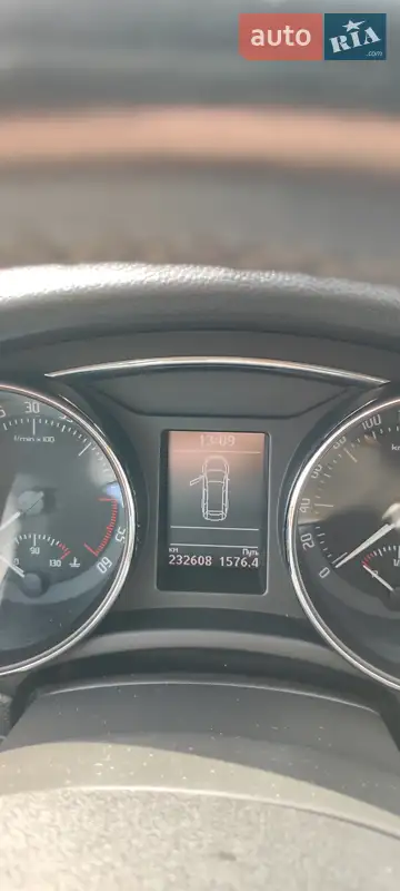 Skoda Superb 2013 VIN TMBJE73T1E9011578 фото оголошення 8 з 47