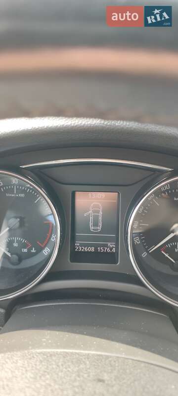 Универсал Skoda Superb 2013 в Тернополе
