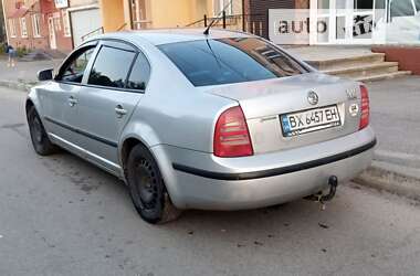 Ліфтбек Skoda Superb 2002 в Славуті