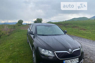 Ліфтбек Skoda Superb 2015 в Ужгороді