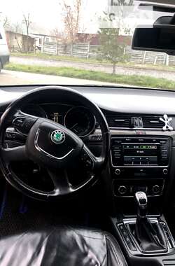 Універсал Skoda Superb 2011 в Володимир-Волинському