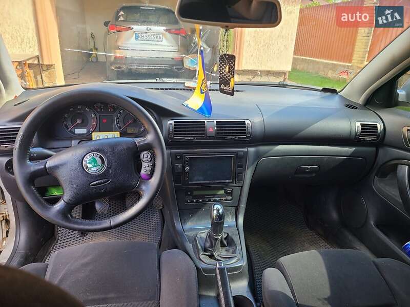 Лифтбек Skoda Superb 2004 в Виннице