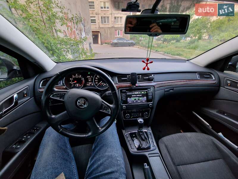 Ліфтбек Skoda Superb 2013 в Добропіллі