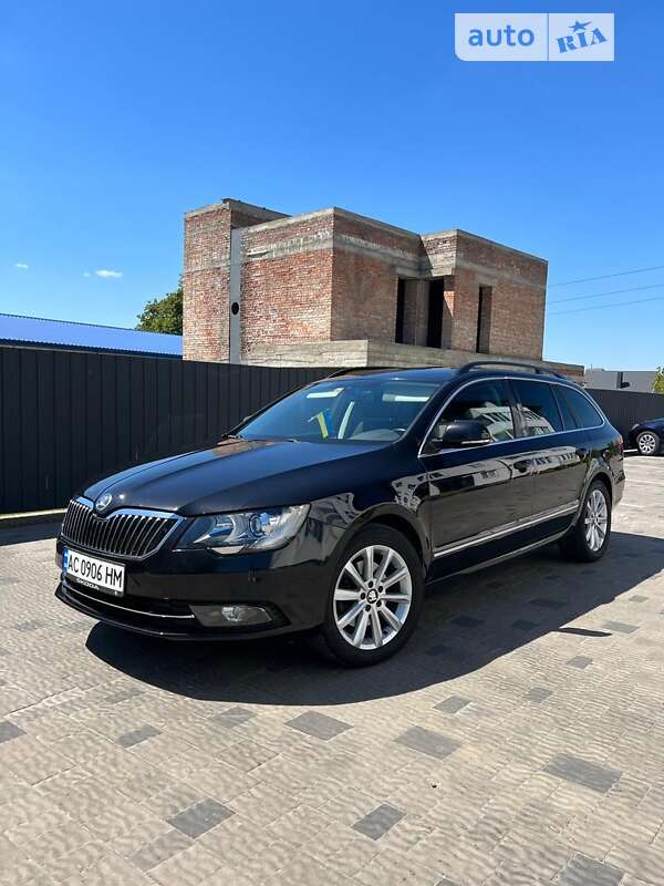 Универсал Skoda Superb 2014 в Луцке