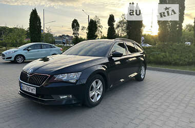 Универсал Skoda Superb 2015 в Хмельницком