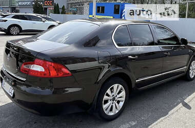 Ліфтбек Skoda Superb 2013 в Дніпрі