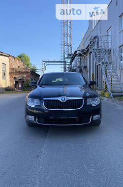 Лифтбек Skoda Superb 2011 в Чорткове