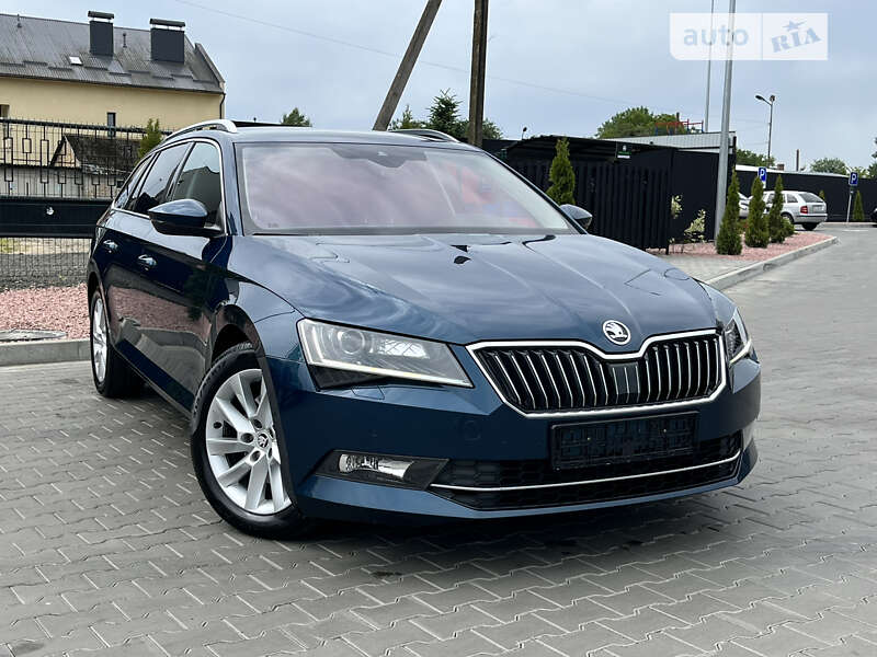 Универсал Skoda Superb 2019 в Луцке