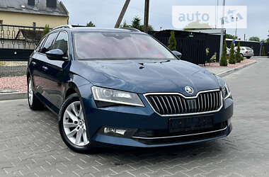 Универсал Skoda Superb 2019 в Луцке