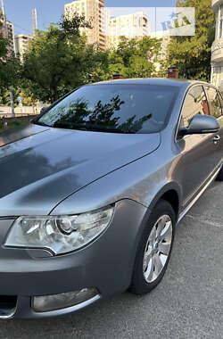 Лифтбек Skoda Superb 2012 в Киеве