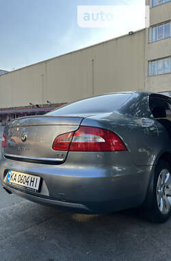 Лифтбек Skoda Superb 2012 в Киеве