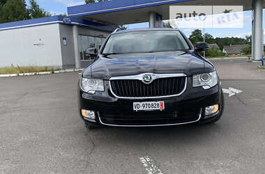 Универсал Skoda Superb 2012 в Радивилове