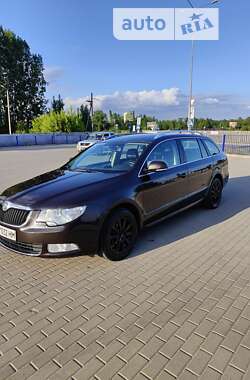 Универсал Skoda Superb 2012 в Ковеле