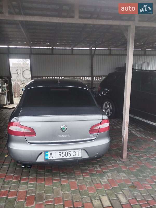 Лифтбек Skoda Superb 2009 в Броварах