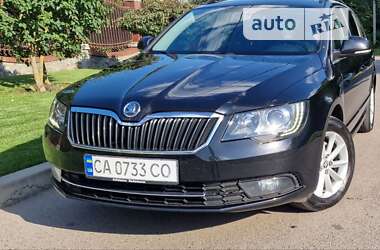 Универсал Skoda Superb 2014 в Умани