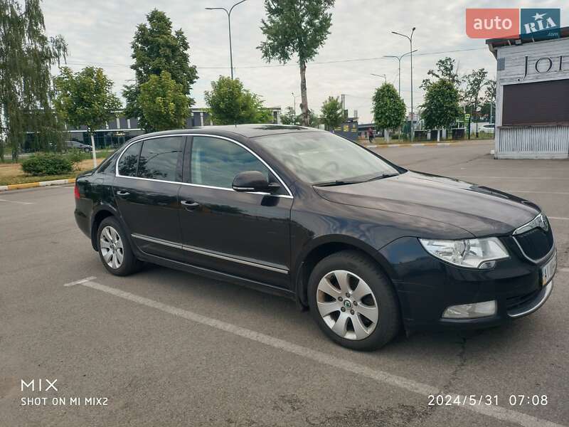Лифтбек Skoda Superb 2011 в Киеве