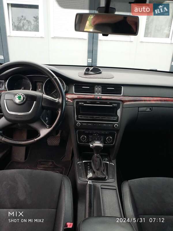 Лифтбек Skoda Superb 2011 в Киеве