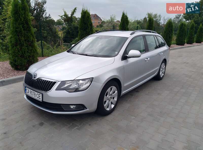 Универсал Skoda Superb 2013 в 