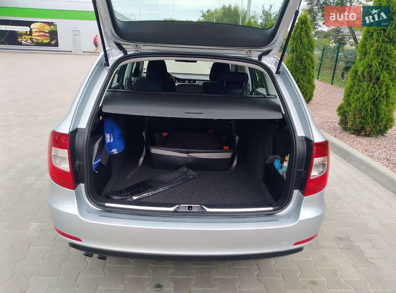 Универсал Skoda Superb 2013 в Киеве