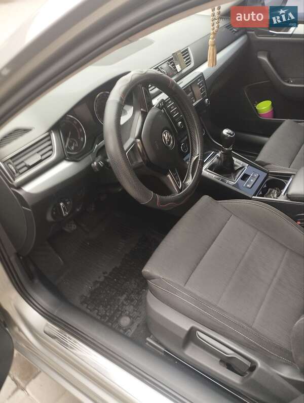 Лифтбек Skoda Superb 2016 в Изяславе
