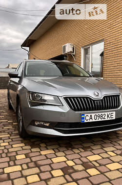 Універсал Skoda Superb 2016 в Миронівці