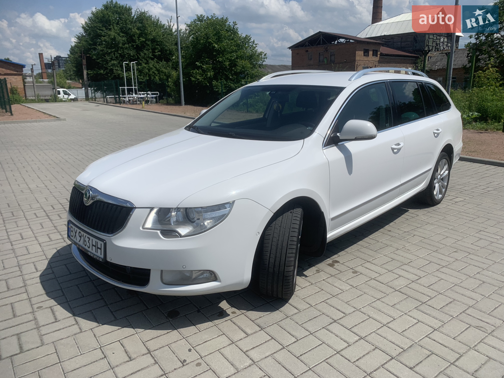 2012 Skoda Superb - мініатюра 3