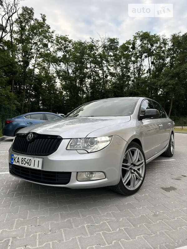 Лифтбек Skoda Superb 2008 в Киеве