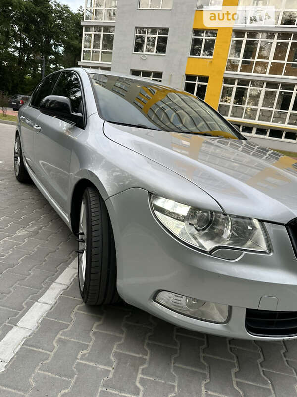 Лифтбек Skoda Superb 2008 в Киеве