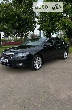 Лифтбек Skoda Superb 2013 в 