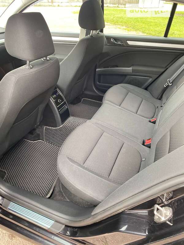 Лифтбек Skoda Superb 2013 в Житомире