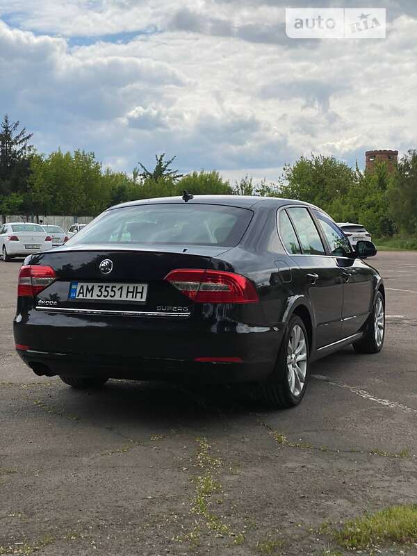 Лифтбек Skoda Superb 2013 в Житомире