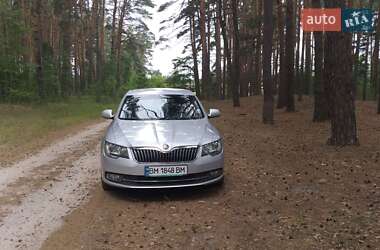 Лифтбек Skoda Superb 2013 в 