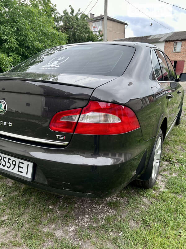 Лифтбек Skoda Superb 2011 в Тернополе