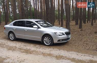 Лифтбек Skoda Superb 2013 в 