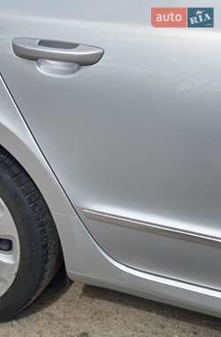 Универсал Skoda Superb 2011 в 