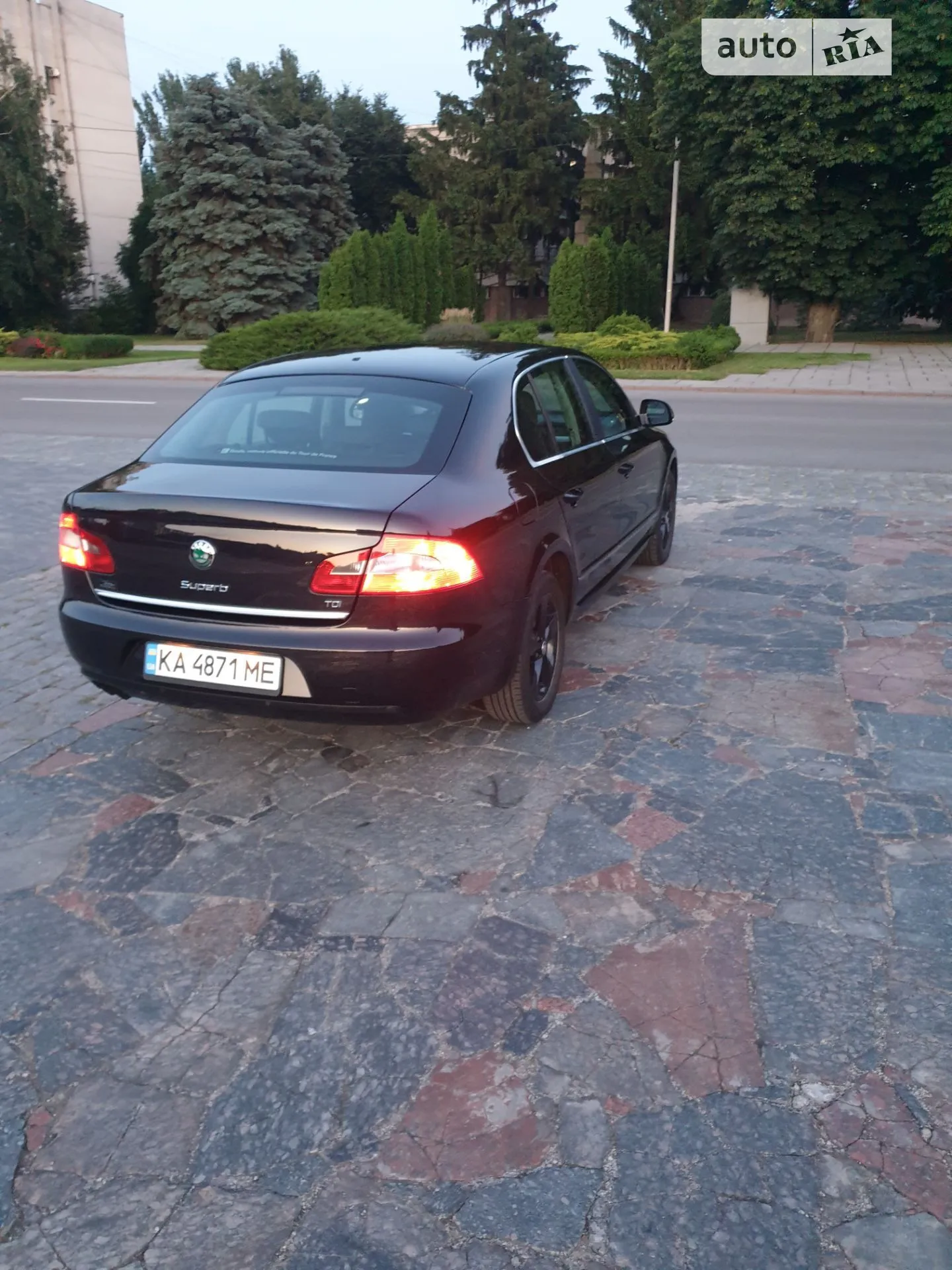 2011 Skoda Superb - мініатюра 3