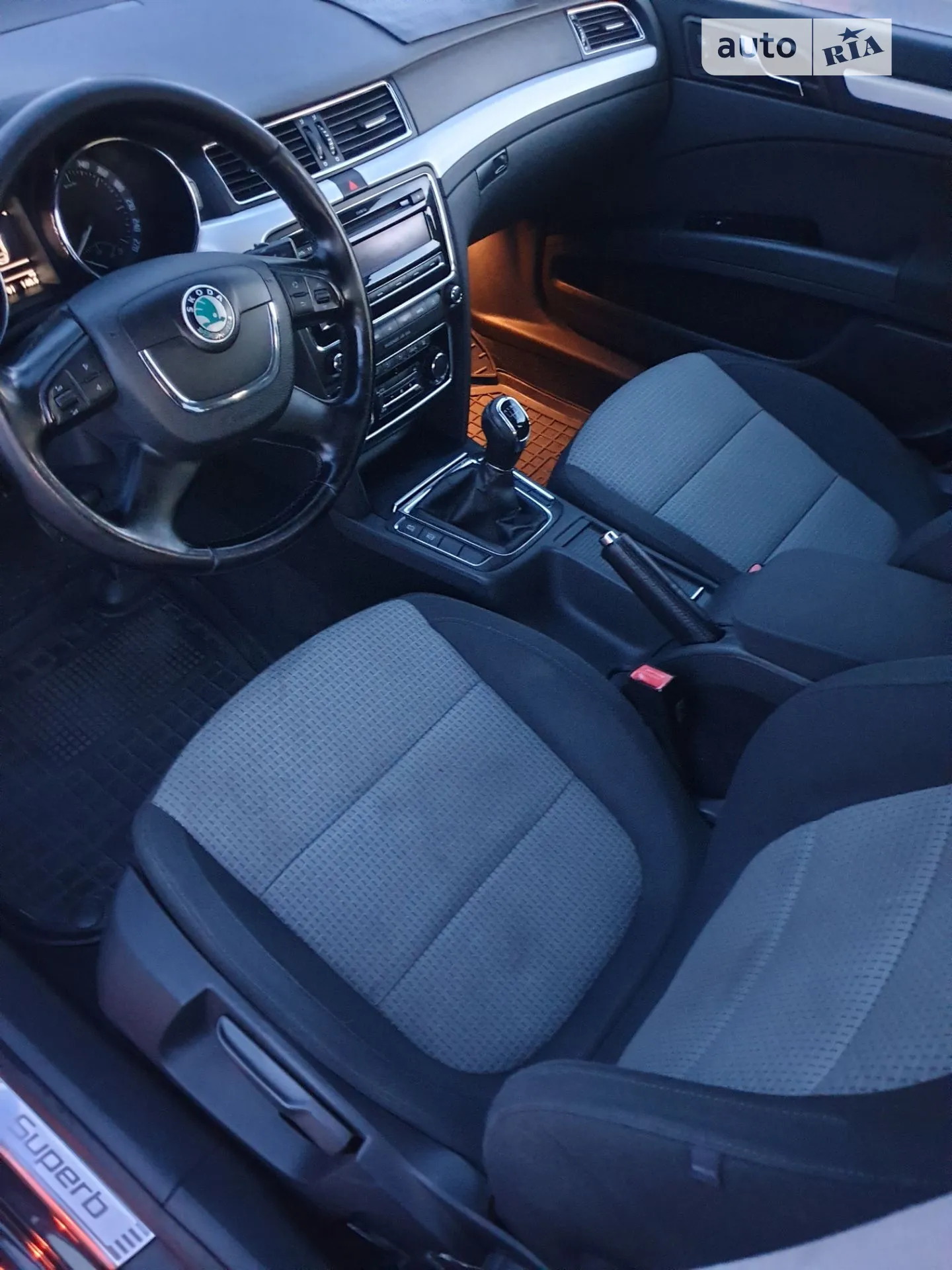 2011 Skoda Superb - мініатюра 17